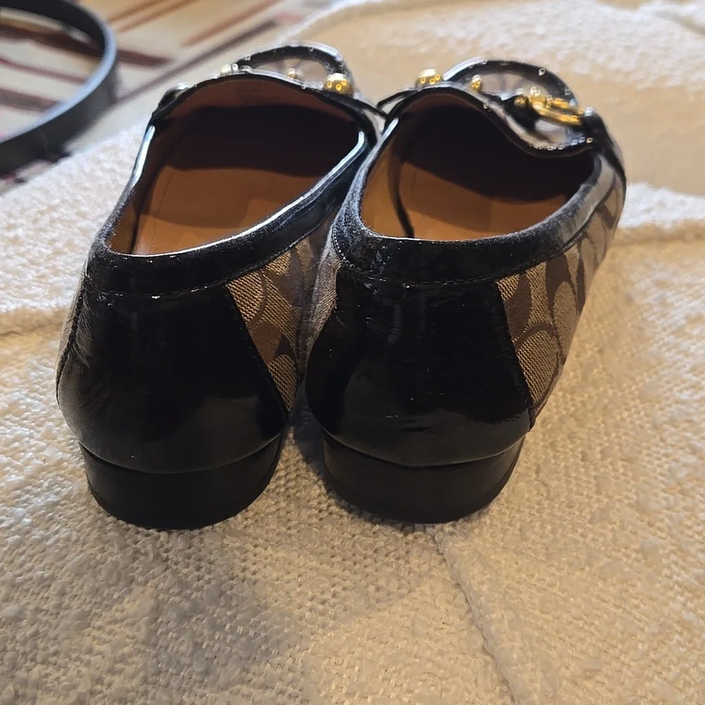 Coach loafers shoes flats very clean leather size 8.5